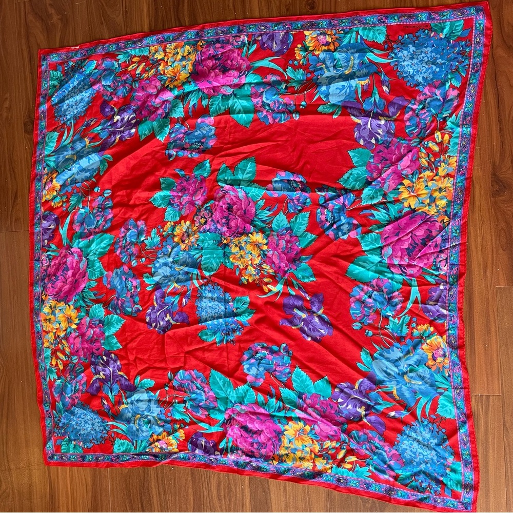 34.5 inch x 34.5 inch silk-like fabric | NEVER WORN OR USED